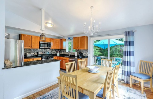 Bonnet Shores House | large home in Bonnet Shores with central AC