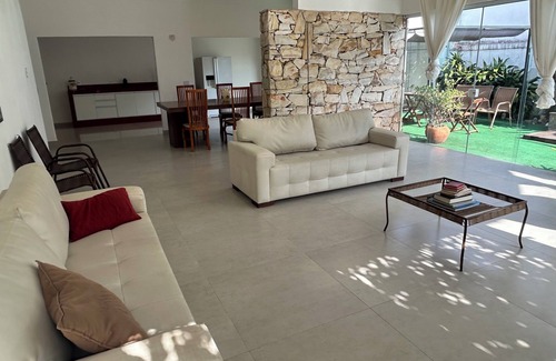 Sao Paulo House | Large house with floor