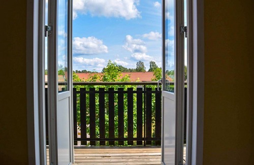 Unnaryd Apartment | Large luxurious apartment in the middle of Unnaryd, WiFi, lake, own home, kanoen