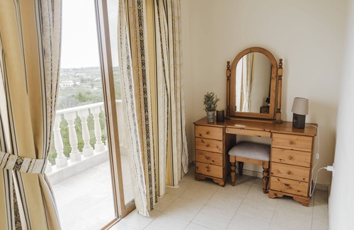 Kathikas Villa | Large Private Pool & Garden, Sleeps 8 , Family Friendly and Views of Troodos