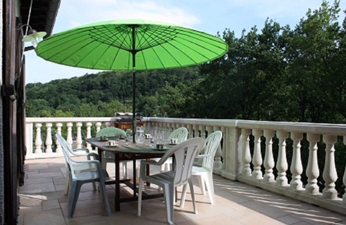 Salmiech House | Large rural gîte in a detached house for 10 to 12 people in SALMIECH