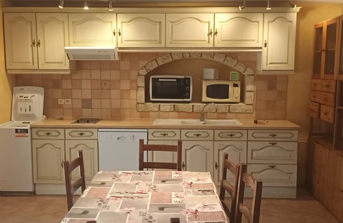 Sagries Apartment | Large T3 of 80m2 10mn from Pont du Gard