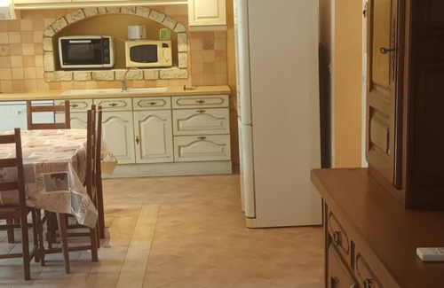 Sagries Apartment | Large T3 of 80m2 10mn from Pont du Gard