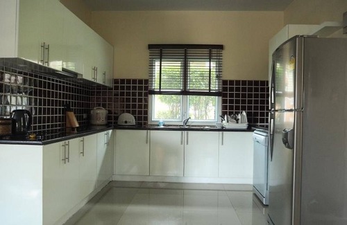 Wang Pong Villa | Large villa with private pool in quiet area