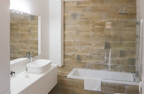 Pano Lefkara House | Large villa with 4 bedrooms and large inner yard. Perfect for your gateaways!