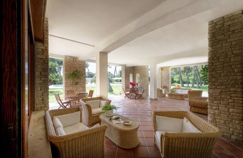 San Cataldo Villa | Large villa with swimming pool and private tennis near the sea