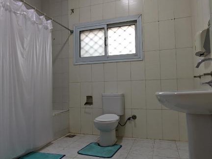 Al-Basatin Villa | Large villa with swimming pool and garden with private entrance