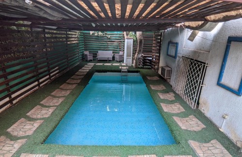 Al-Basatin Villa | Large villa with swimming pool and garden with private entrance