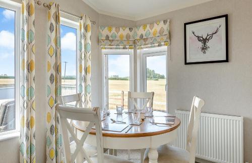 Somerton Resort | Larkrise Farm Lodges