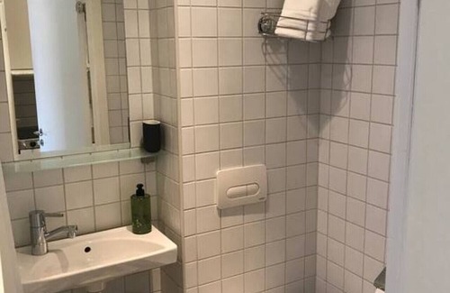 Lidingo Apartment | Lars 7-1509 #349 Djur OK · Studio in Larsberg - 25 Commute From the City
