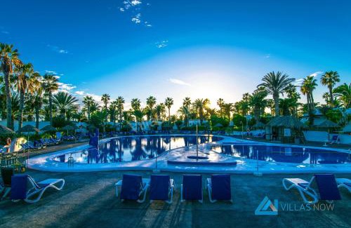 Playa Blanca Villa | Las Brisas 112 - LH1033 By Villas Now Ltd