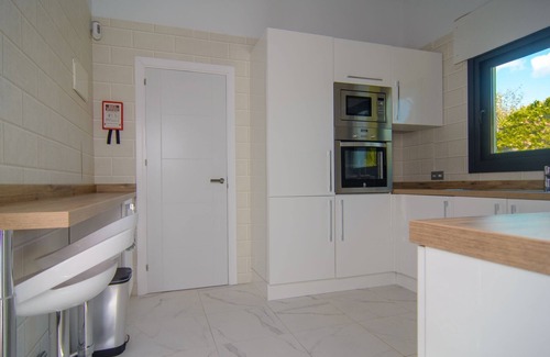 Marbella Villa | Las Chapas 5 bedroom villa with private pool, terraces, garden