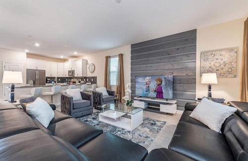 Kissimmee Villa | Last Minute Disney Getaway! Villa with Private Pool & Hot Tub. Book Now! #135869
