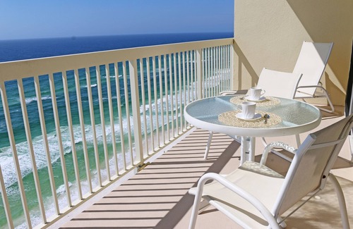 Miramar Beach Condo | LAST MINUTE SPECIAL WEEK OF OCT 11 -FREE BEACH SERVICE