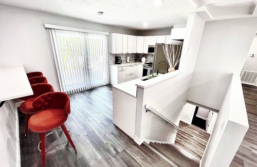 Columbus House | Launchpad: stewardess layover/stylish place to stay is perfect 4 group trips.