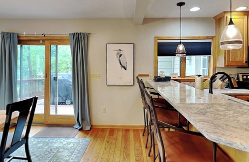 Thayerville House | Laurel Cove | Lakefront + Dock & Private Hot Tub!