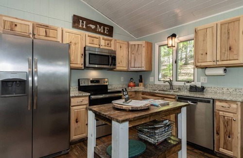Deep Gap Cabin | Laurel Creek Cottage - Fenced Yard, River Sounds! Screened Porch - VIEW - Fiber WIFI
