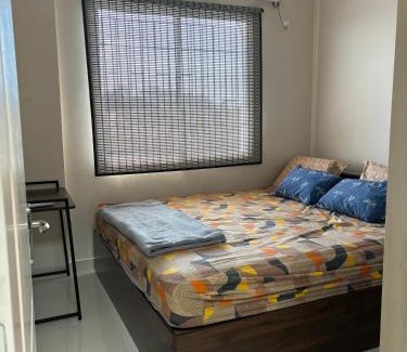 Thiruvananthapuram Apartment | LausDeo1 self checkin 2BHK AC corner flat top floor