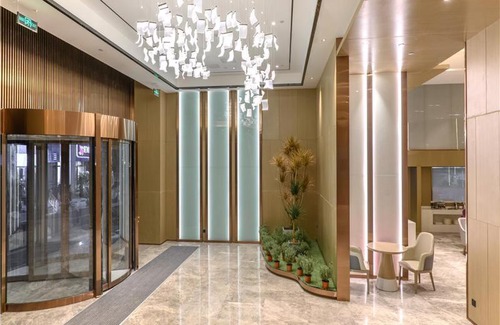 Qingbaijiang Hotel | Lavande Hotel Chengdou Qingbai River Phoenix Lake