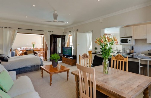Constantia Cottage | Lavender Cottage 2 Double Bedrooms 2 Bathrooms both on suite Beautiful Views