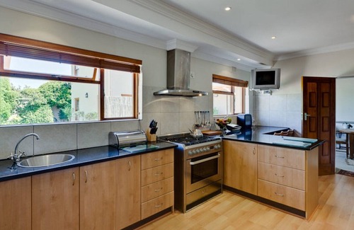 Constantia Cottage | Lavender Cottage 2 Double Bedrooms 2 Bathrooms both on suite Beautiful Views