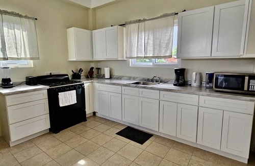 St. George's Apartment | Lavish 1 bedroom in St. George