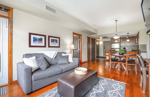 Canmore Condo | Lavish Mountain View Condo - Amazing Views & Resort Perks!