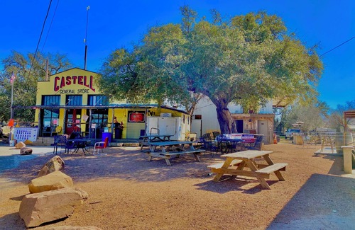 Llano Cabin | Lawrence's Llano River Tiny Haus #2