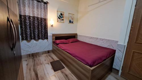Sector II House | Laxmi Niwas, Salt Lake, Kolkata, 10mins from Sector 5