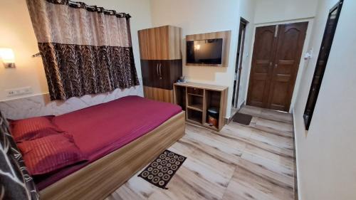 Sector II House | Laxmi Niwas, Salt Lake, Kolkata, 10mins from Sector 5