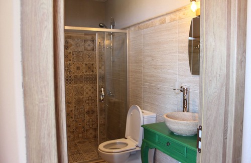 Gokceada Hotel | Laz Koyu Konukevi