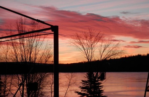 Lincoln House | Lazy Lake Retreat