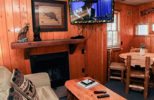 Estes Park House | Lazy R Cottages- 2 cabin