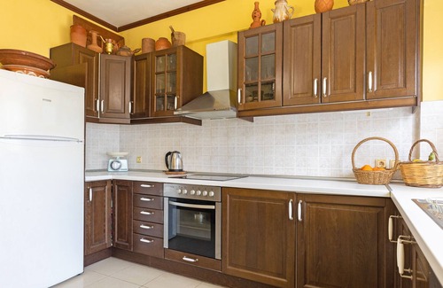 Minoa Pediada House | Lazy River House