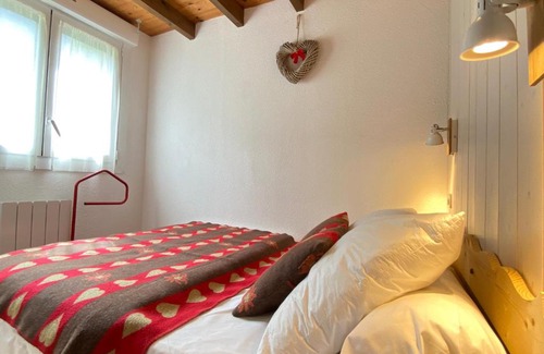 Cauterets Apartment | Le 103. Chalet 3 chambres. Terrasse. Parking. wifi.