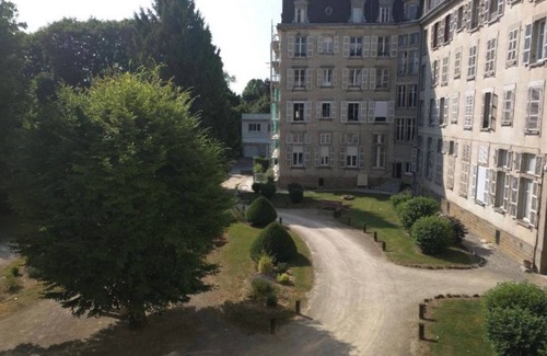 Vittel Apartment | Le 147, studio classé 2 étoiles , au Continental, Thermes de Vittel
