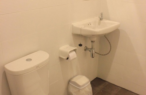 Tha Li Hotel | Le Bar Tarry Hotel