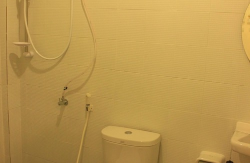 Tha Li Hotel | Le Bar Tarry Hotel