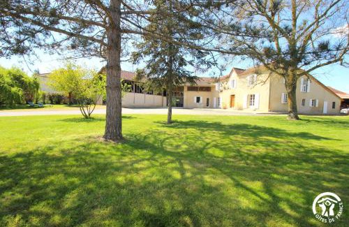 Troncens House | Le Bila