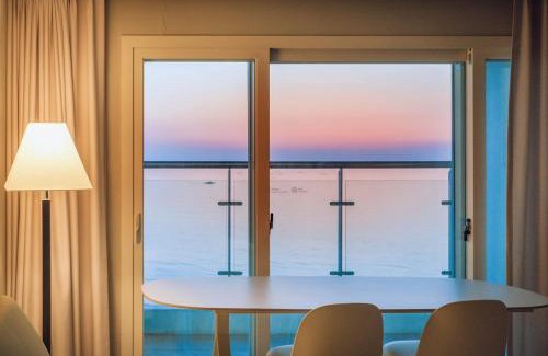 Yangyang Hotel | Le Bleu Naksan by Orot