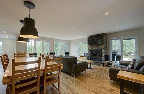 Petite-Riviere-Saint-Francois Ski Chalet | Le Chalet des Bleuets - Plaisir, nature et confort