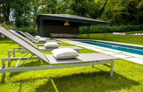 Hardricourt Bed & Breakfast | Le Château d Hardricourt