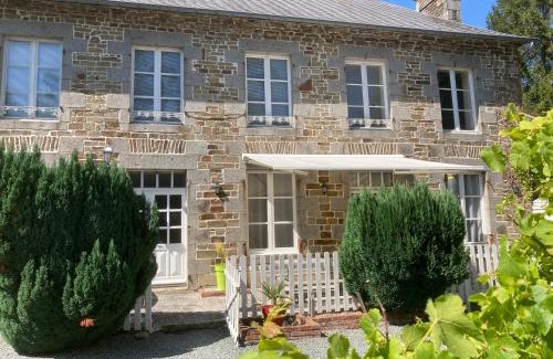 Le Loreur House | Le Château du Bonheur, Piscine, Sauna et Jacuzzi