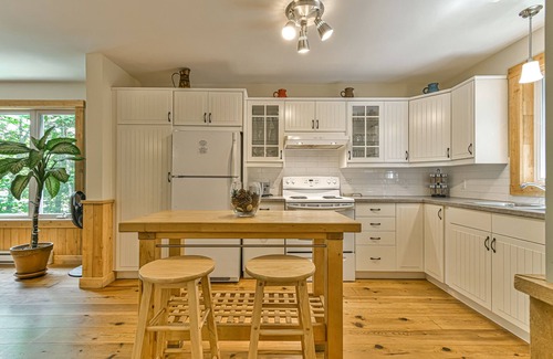 St-Adolphe-d'Howard Ski Chalet | Le Chalet du Lac Vert - Saint-Adolphe-d'Howard - SPA, Fireplace, Lake Access