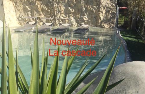 L'Escarene Ski Chalet | Le chalet au bord du lagon