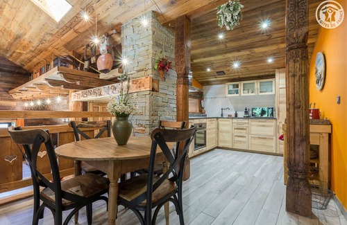 Saint-Andre House | LE Chalet DE Nini - St-andre