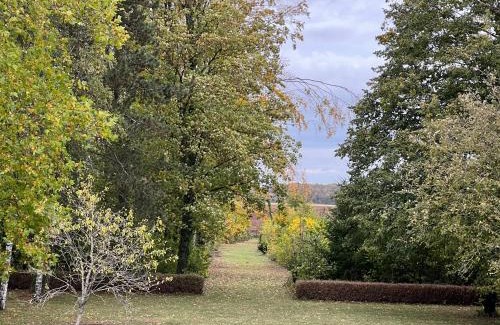 Coulmier-le-Sec Bed & Breakfast | Le Chalet