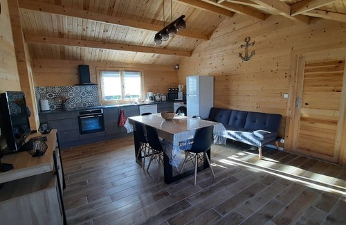 Jau-Dignac-et-Loirac Ski Chalet | LE CHALET MÉDOCAIN CLASSED 3🌟