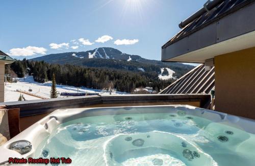 Blackcomb Apartment | Le Chamois 508 by Outpost Whistler