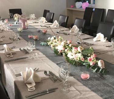 Saint-Leger-en-Yvelines Hotel | Le Chene Pendragon